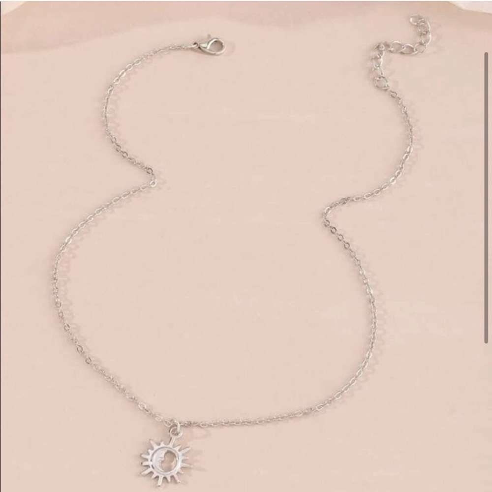 Stellar interlocking necklace🌙